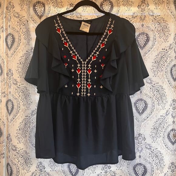 BloomChic Tops - Bloomchic Navy Floral Embroidered Top Size 14-16